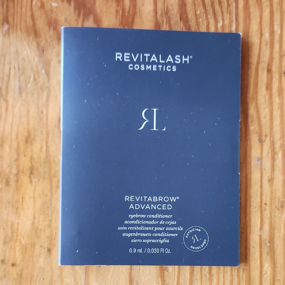 NEW RevitaLash RevitaBrow Advanced Eyebrow Conditioner 0.9ml